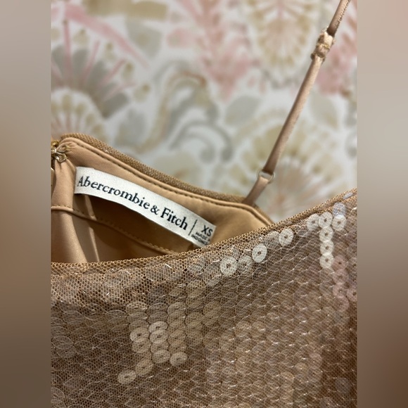 NEW NWT Abercrombie & Fitch Sequin Straight Neck Midi Dress Size XS - Picture 6 of 6